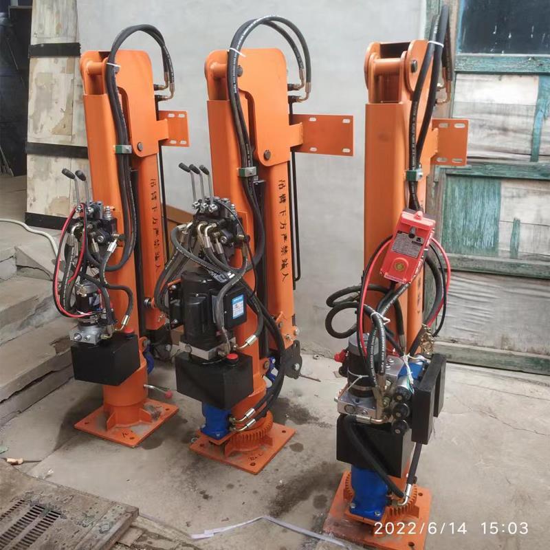 北斗镇重汽蓝牌随车吊 3.2吨 国六动力强 液压驱动 农用自卸起重机